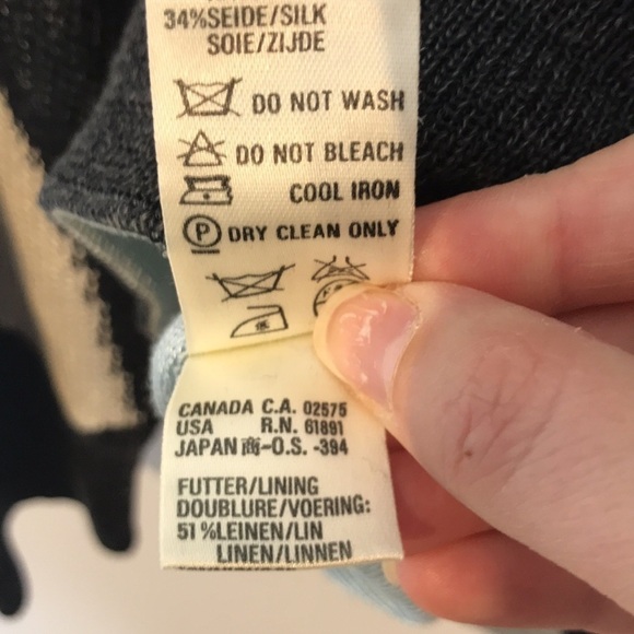 Escada Gray and Cream Crew Neck Sweater - Picture 12 of 14